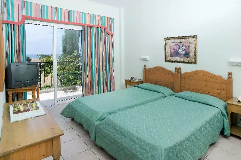 اتاق لوکس, Elite Park Avenue