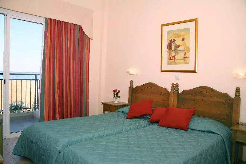 اتاق لوکس, Elite Park Avenue