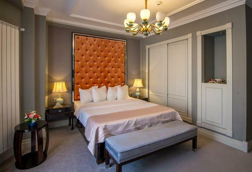 اتاق لوکس با تخت بزرگ, Lido By Phoenicia