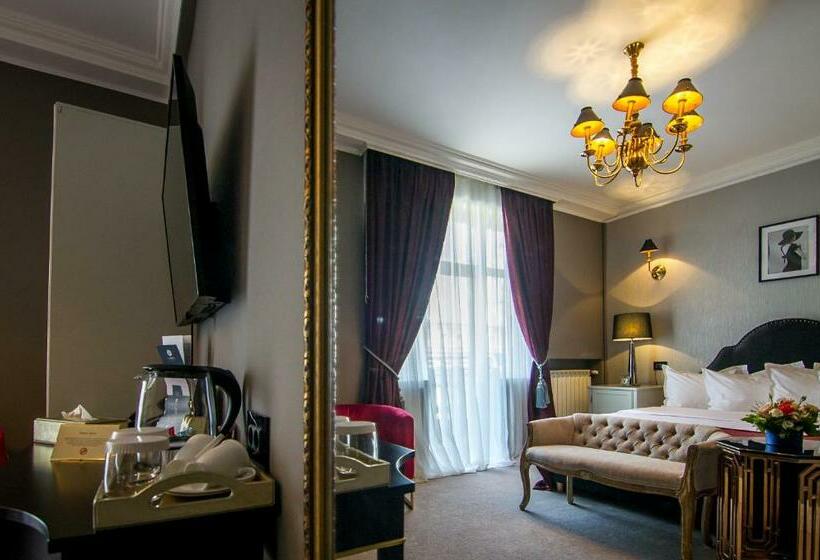 اتاق لوکس با تخت بزرگ, Lido By Phoenicia