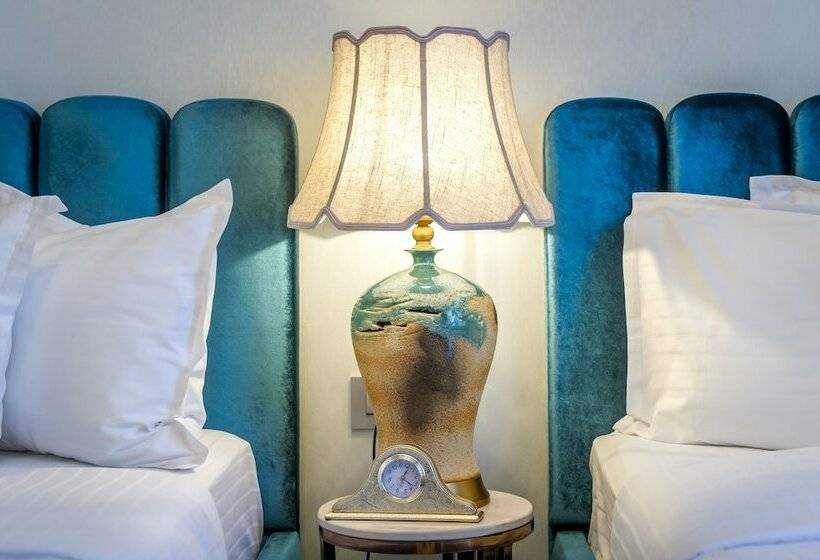 اتاق لوکس, Lido By Phoenicia