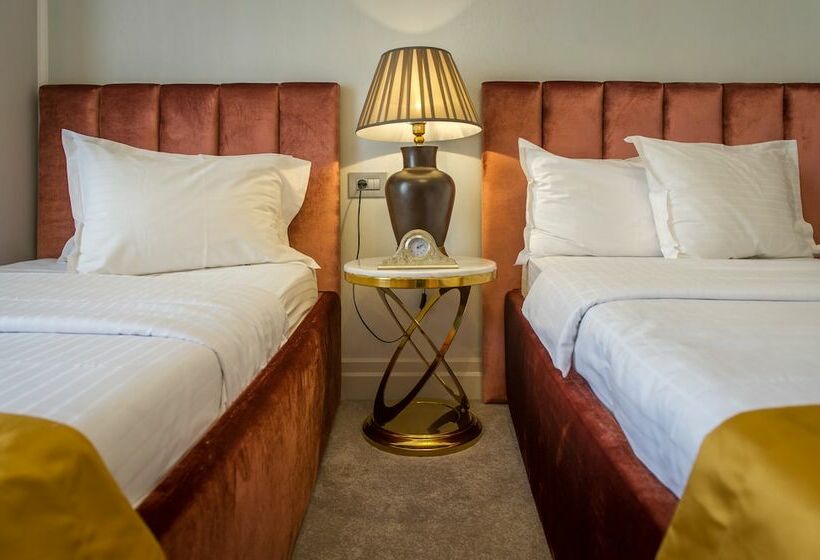 اتاق لوکس, Lido By Phoenicia