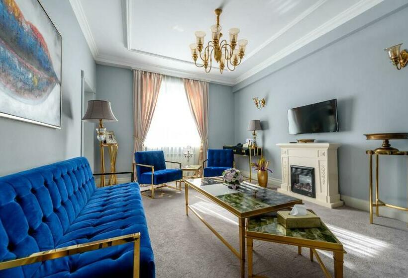 سوییت اجرایی, Lido By Phoenicia