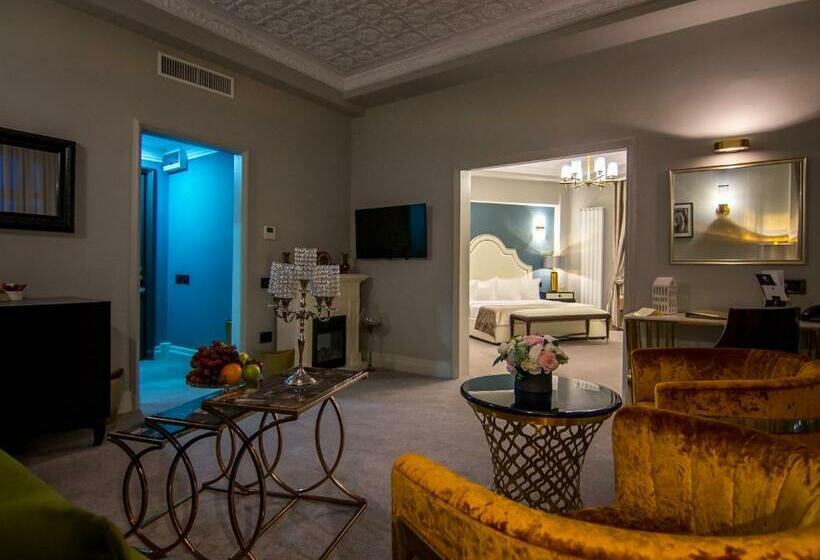 سوییت اجرایی, Lido By Phoenicia