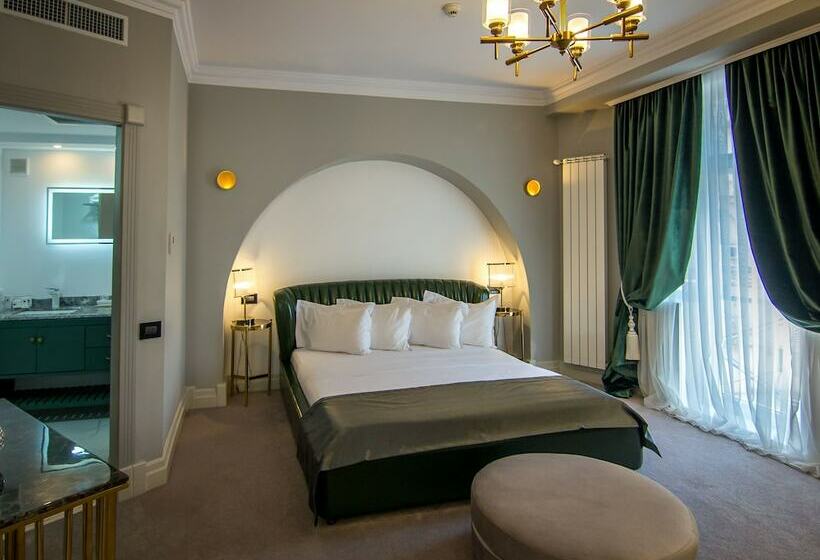 سوییت اجرایی, Lido By Phoenicia