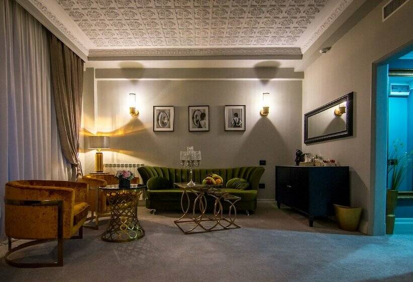 سوییت اجرایی, Lido By Phoenicia