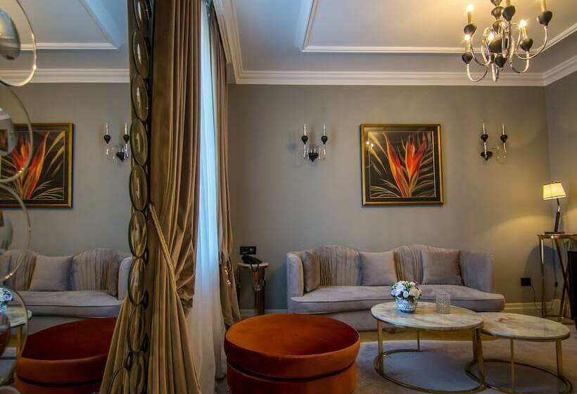 سوییت اجرایی, Lido By Phoenicia