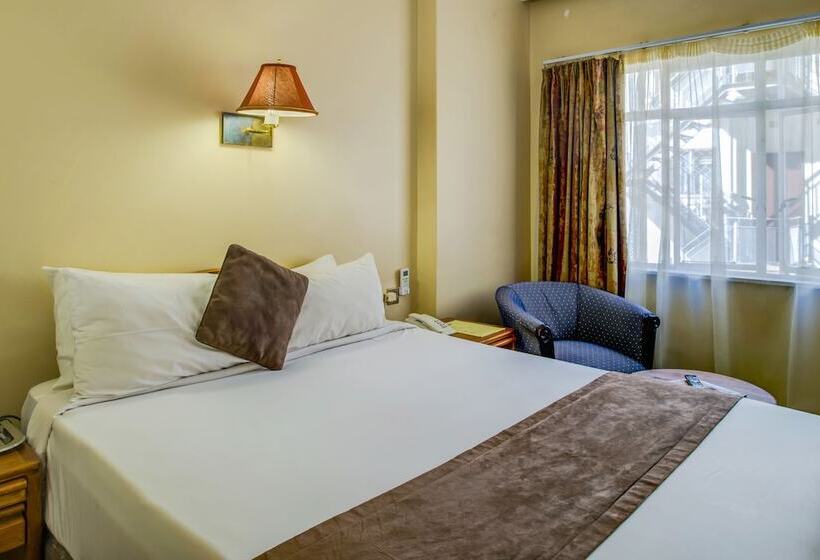 اتاق استاندارد, New Ambassador