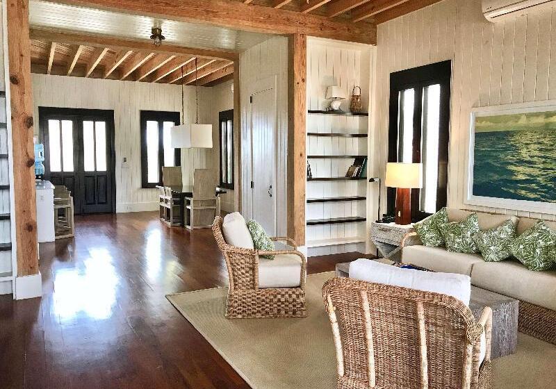 Deluxe Room, Pullman Singapore Orchard