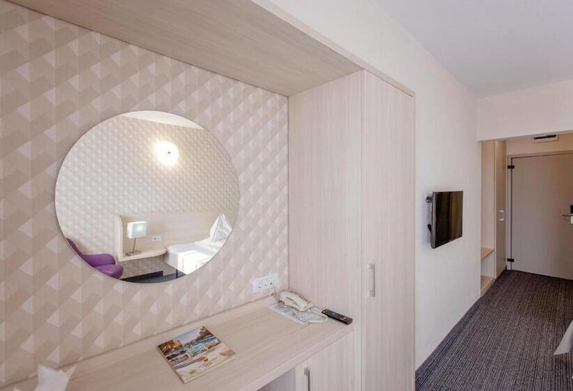 חדר סטנדרט יחיד, Termal