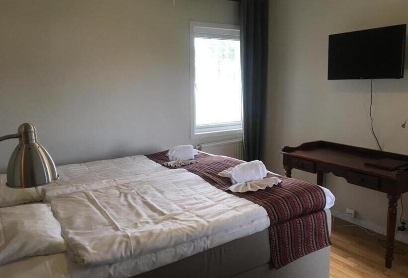 Номер Deluxe, Motoristen