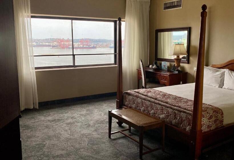 Люкс, The Royal Hotel By Coastlands Hotels & Resorts