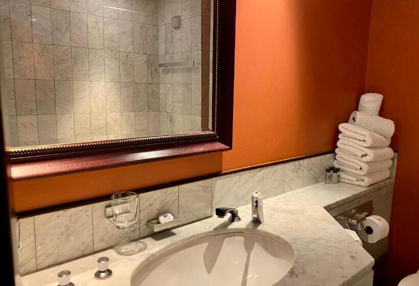 Family Suite, The Royal Hotel By Coastlands Hotels & Resorts