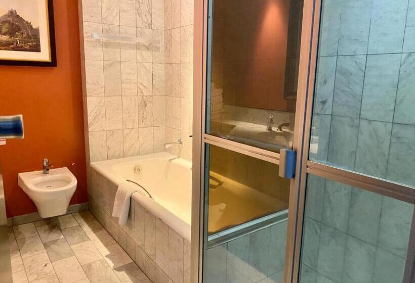 Family Suite, The Royal Hotel By Coastlands Hotels & Resorts