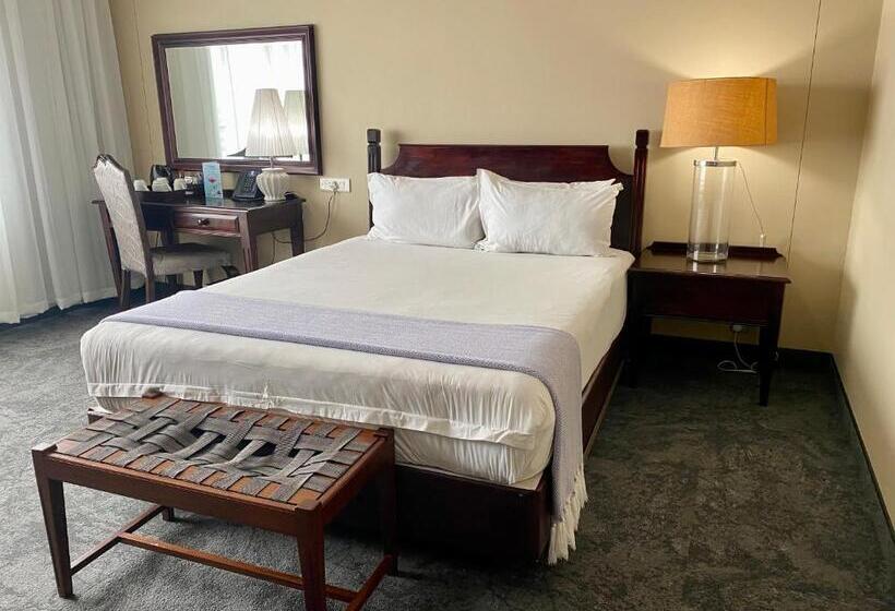 家庭套房, The Royal Hotel By Coastlands Hotels & Resorts