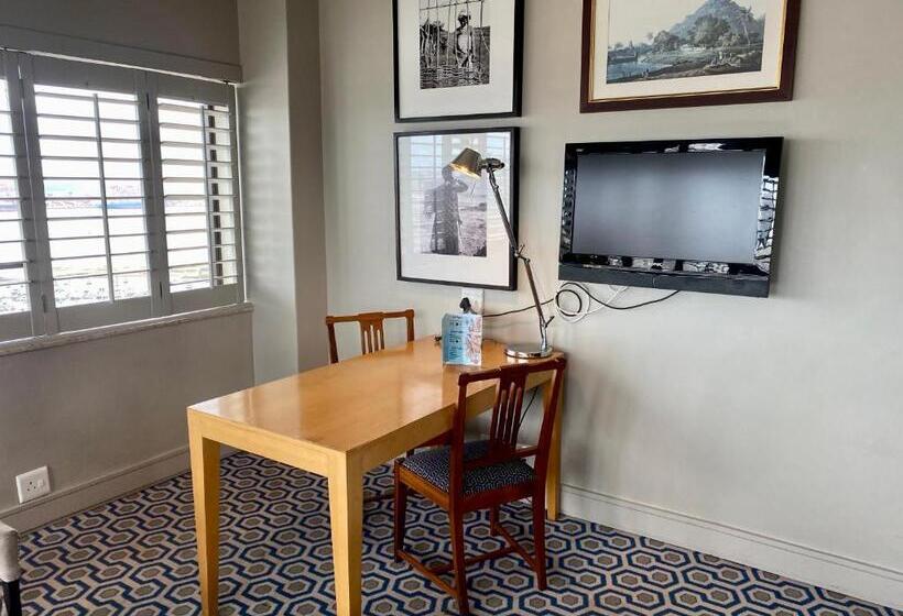 Люкс, The Royal Hotel By Coastlands Hotels & Resorts