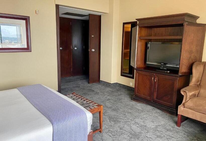 家庭套房, The Royal Hotel By Coastlands Hotels & Resorts