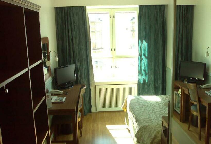 标准单人间, Anna