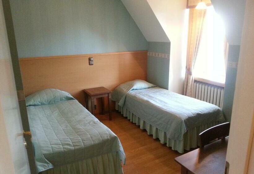 四人标准间, Anna