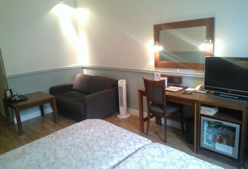 舒适型房间, Anna