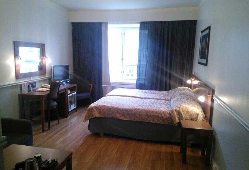 舒适型房间, Anna