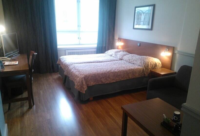 舒适型房间, Anna