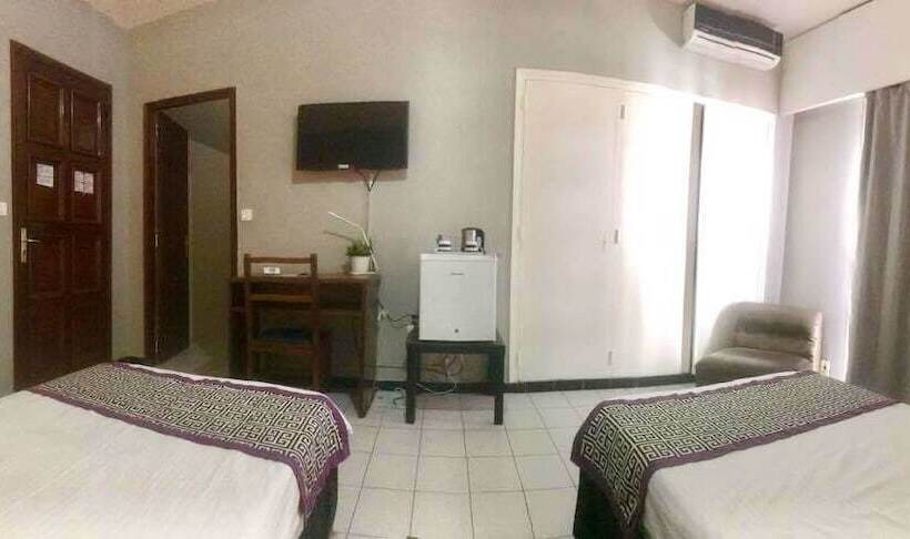 اتاق استاندارد سه نفره, Baraka