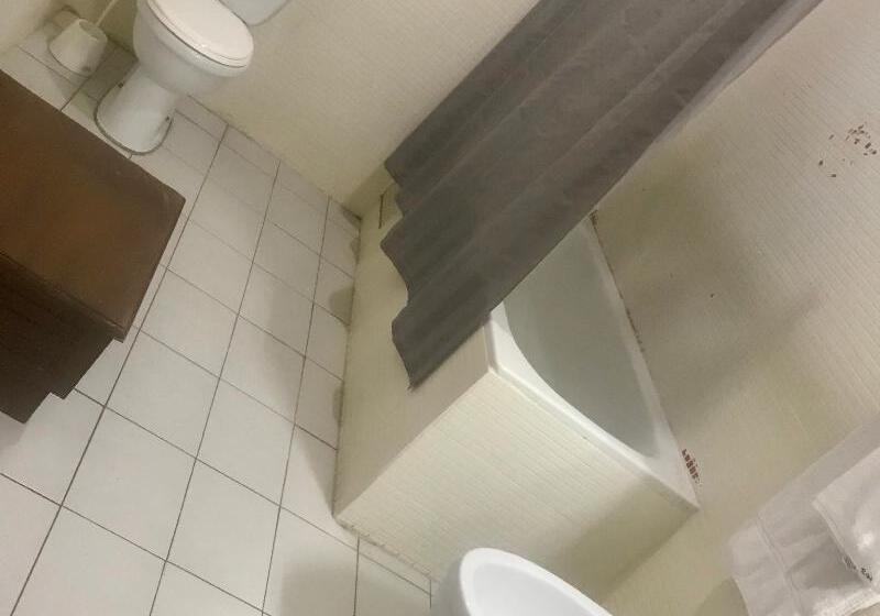 اتاق استاندارد, Baraka