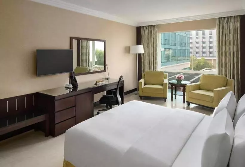 سوئیت برای معلولان, Crowne Plaza Jeddah, An Ihg