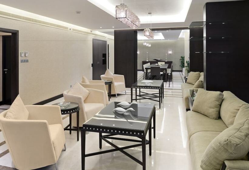 Номер Клуб, Crowne Plaza Jeddah, An Ihg
