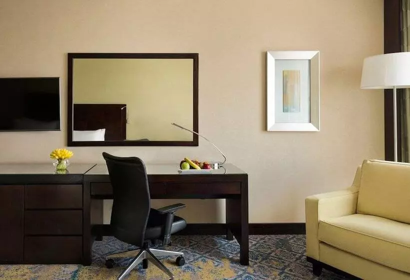 اتاق کلاب, Crowne Plaza Jeddah, An Ihg