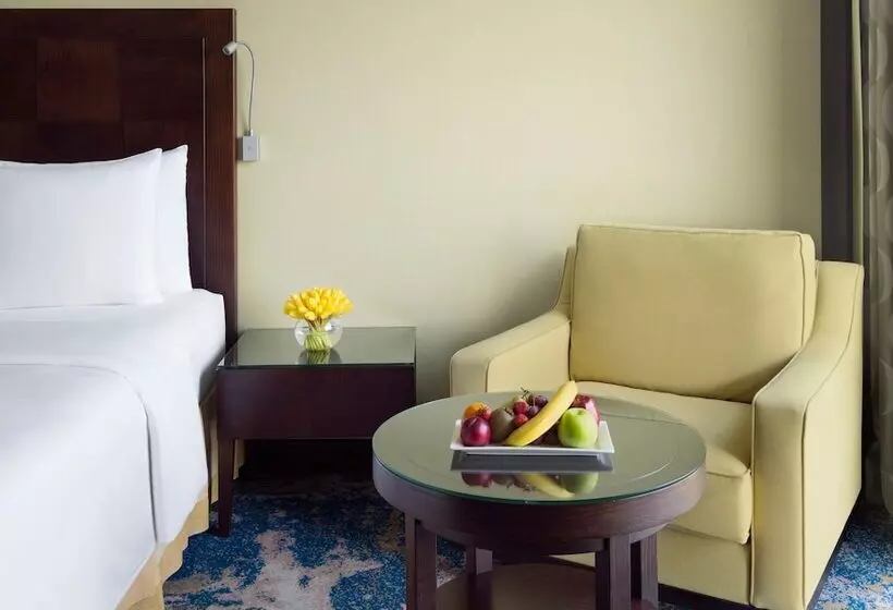 اتاق کلاب, Crowne Plaza Jeddah, An Ihg