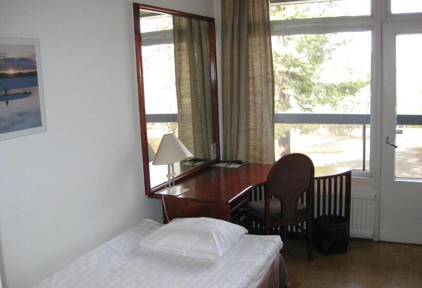 Номер Стандарт Индивидуальный, & Hostel Tallukka