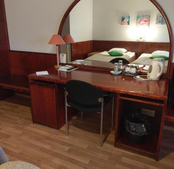 Superior room with lake view, & Hostel Tallukka