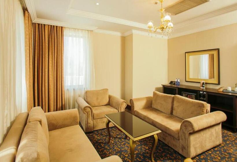 سوییت, Intourist Palace Batumi