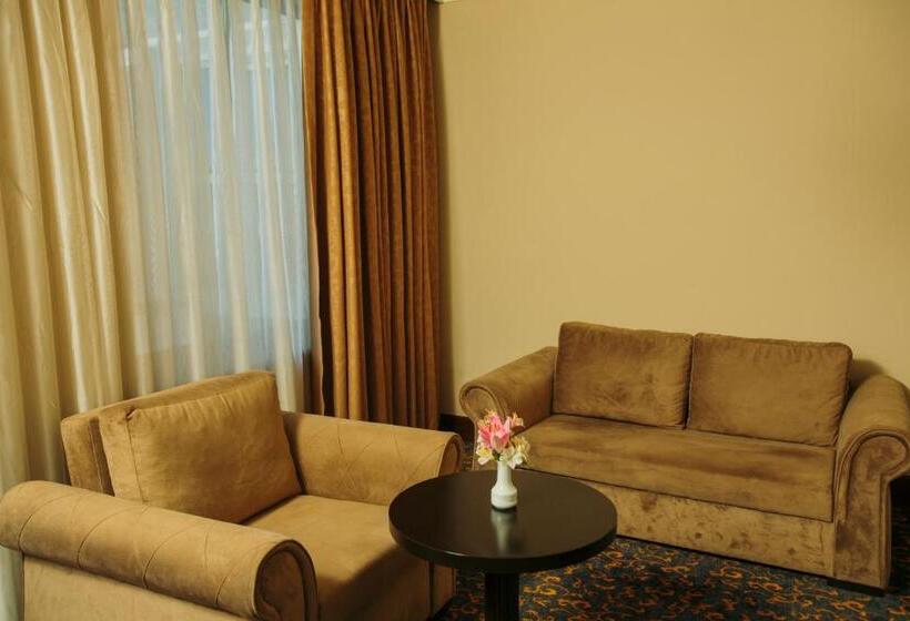 سوییت, Intourist Palace Batumi