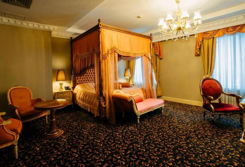 سوئیت پرزیدنت, Intourist Palace Batumi