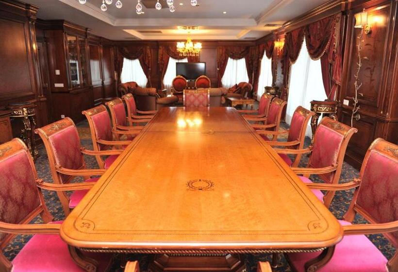 سوئیت پرزیدنت, Intourist Palace Batumi