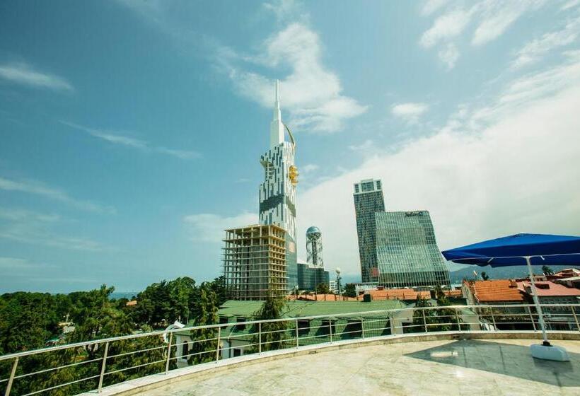 سوئیت پرزیدنت, Intourist Palace Batumi