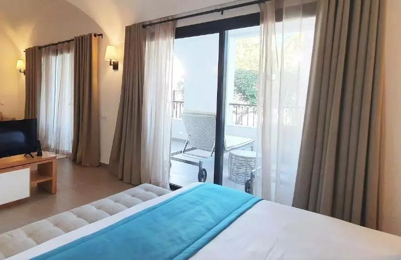 バルコニー付きデラックスルーム, Les Orangers Garden Villas And Bungalows Ultra All Inclusive