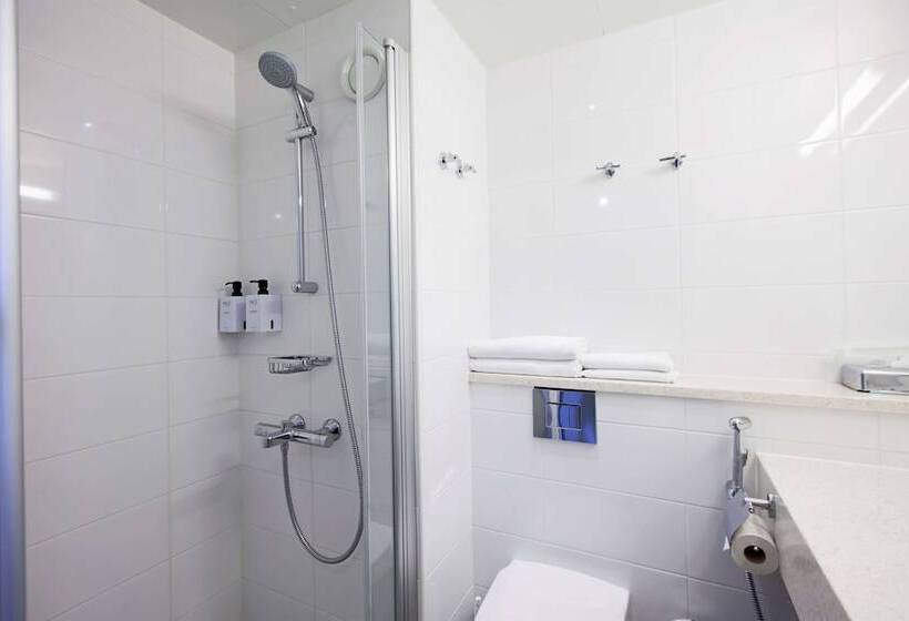 家庭间, Scandic Kuopio