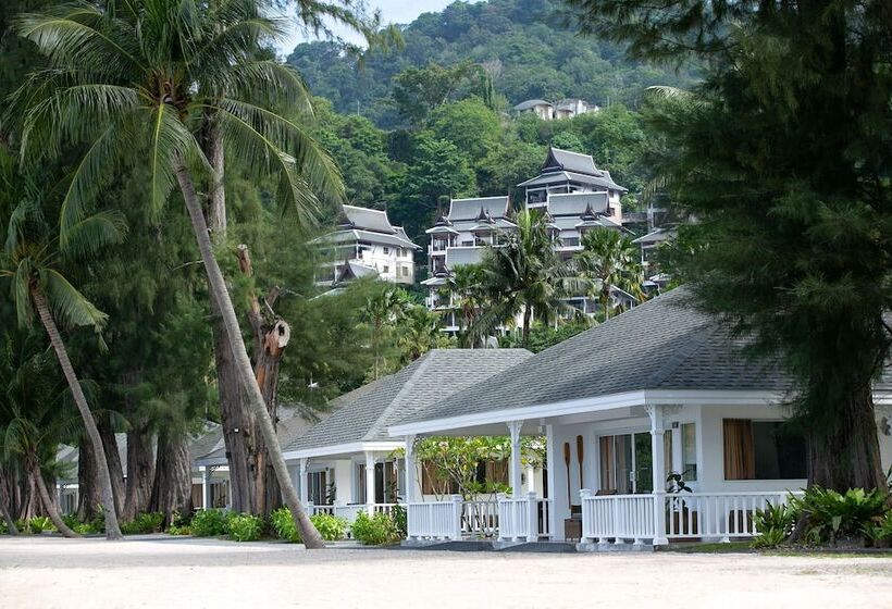小室, Thavorn Beach Village Resort & Spa Phuket