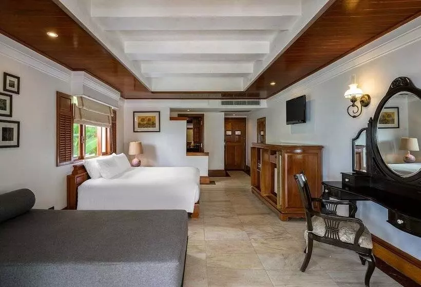 اتاق استاندارد با تراس و چشمانداز دریا, Thavorn Beach Village Resort & Spa Phuket