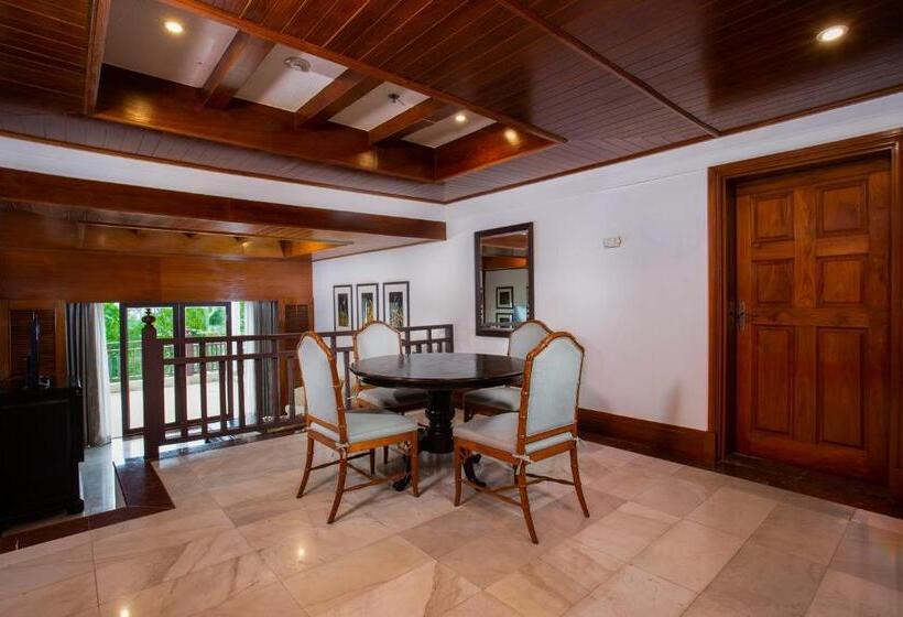 带露台的套间, Thavorn Beach Village Resort & Spa Phuket