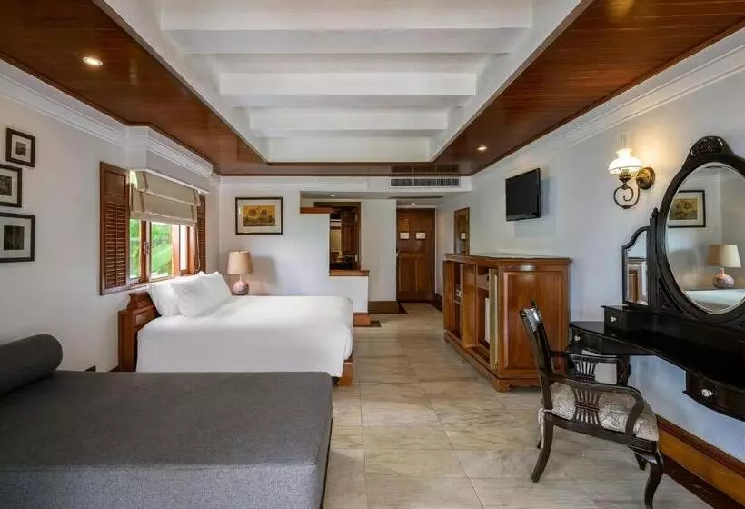 اتاق استاندارد با تراس و چشمانداز دریا, Thavorn Beach Village Resort & Spa Phuket