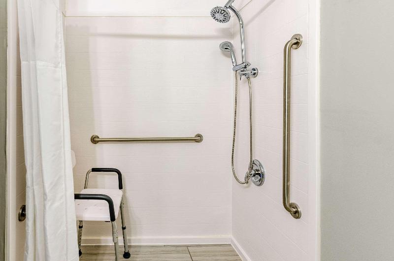 标准间带露台, Thavorn Beach Village Resort & Spa Phuket