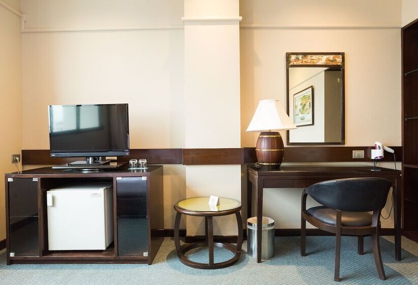 Quarto Superior, The Royal River