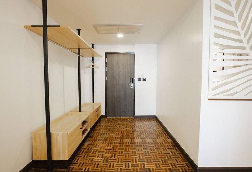 Quarto Familiar Superior, The Royal River