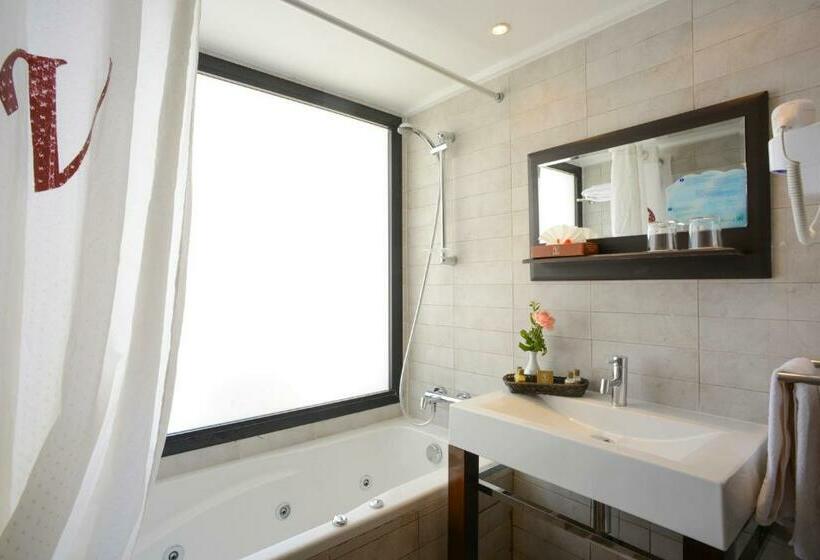 חדר סטנדרט לשלושה, Nozha Beach Resort & Spa