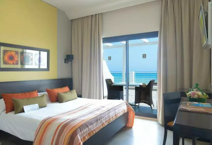 اتاق استاندارد یک نفره با چشم‌انداز دریا, Nozha Beach Resort & Spa